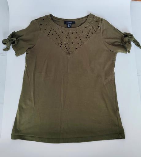 Tričko a odhalenými ramenami, atmosphere,s