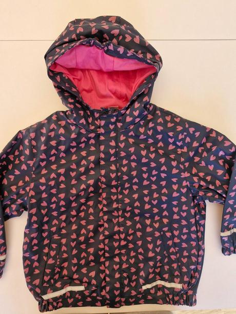 Bunda do dažďa, 116