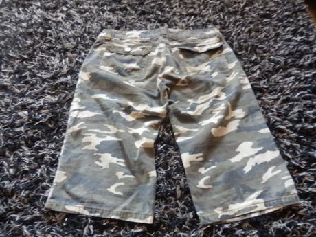 Maskacove tristvrtaky, 28