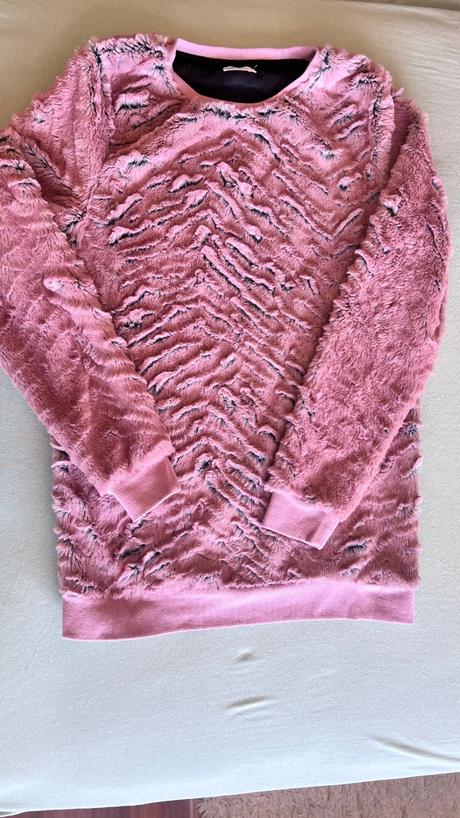 2 x tričká - top stav, c&a,146