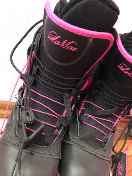 Detsky snowboard burton + viazanie + boty lamar, 130-139 cm