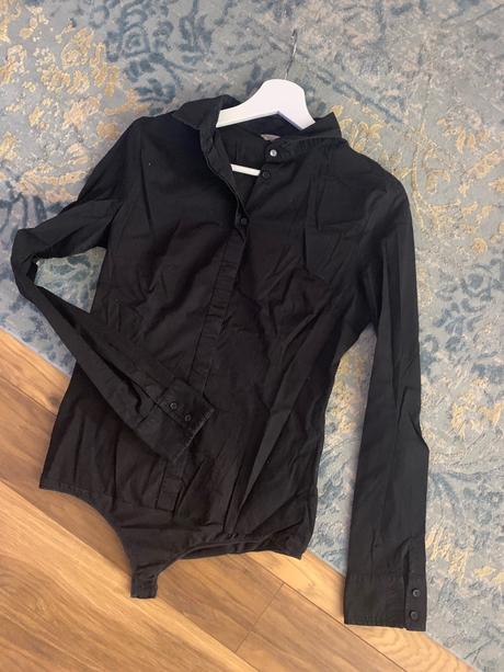 Čierna košeľa, calliope,l