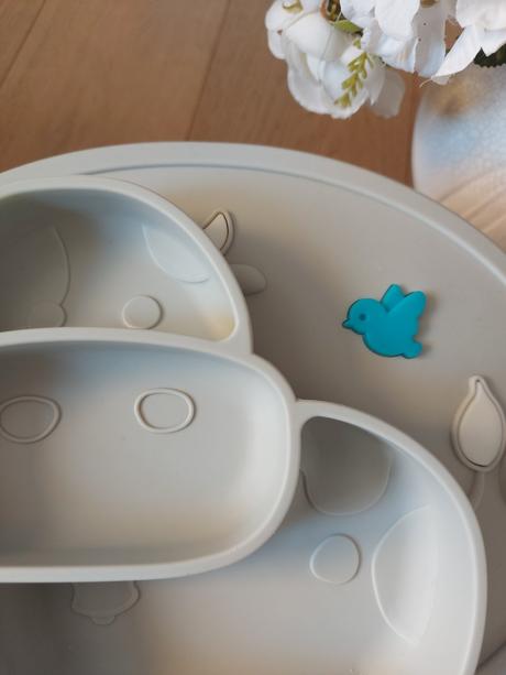 Delený silikónový tanier hroch - 2 farby- top stav, 