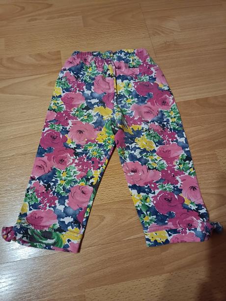 Dievčenské trištvrťove nohavice, 122