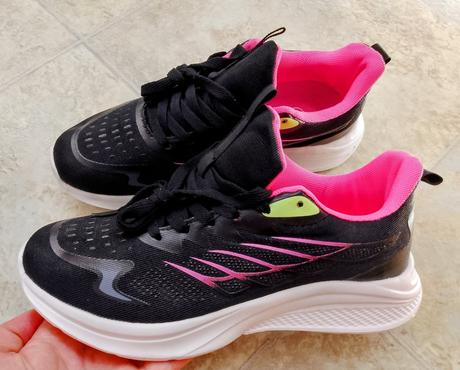 Ultra ľahké tenisky, 38