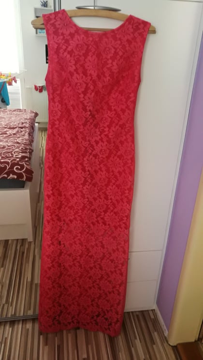 Spoločenské šaty, 36