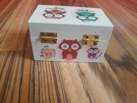 Ozdobna krabicka, 