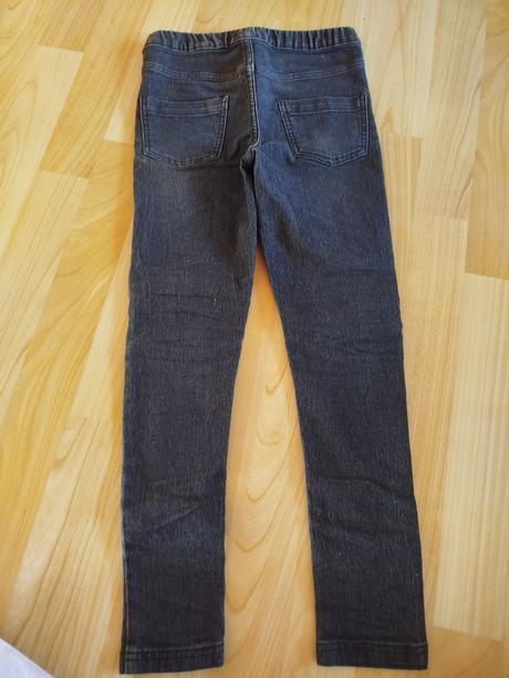 Predám nové rifle č.134, sinsay,134