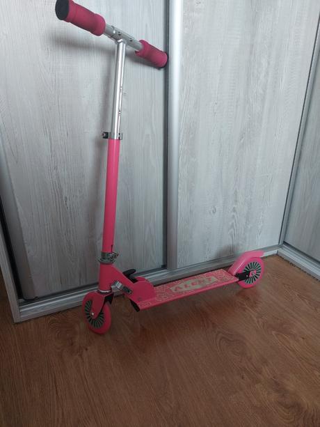 Skladacia kolobežka alert, 