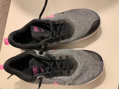 Nike tenisky na telesnú, nike,38