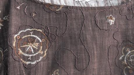 Tehotenský kostým, l