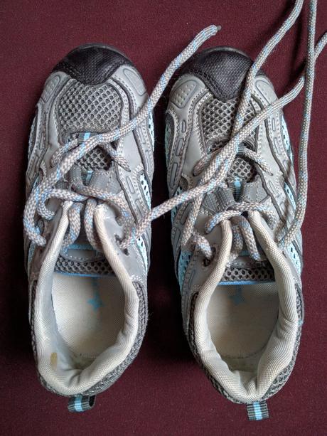 Trekové vzdušné tenisky, 31