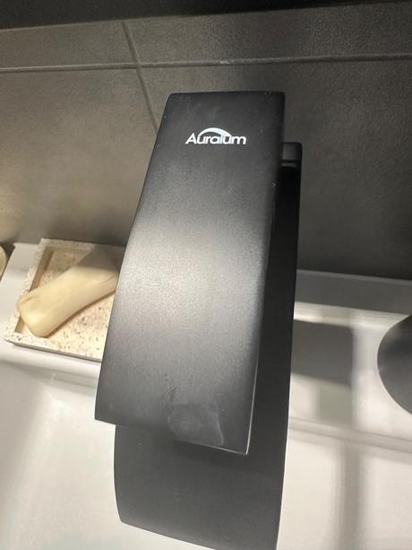 Baterie s vypustou umyvadlove,