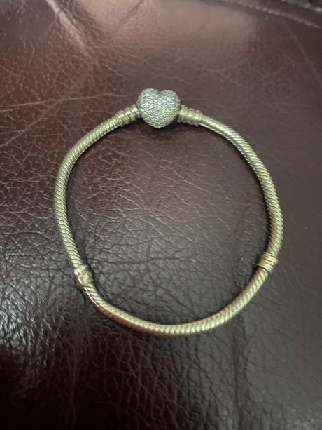 Pandora srdiečkovy naramok, pandora