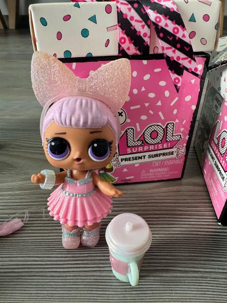 L.o.l suprise, 