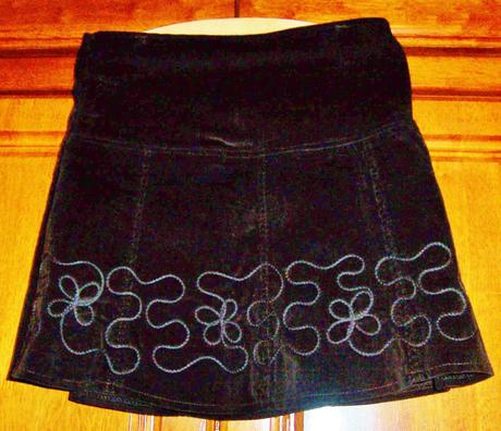 Menčestrová minisukňa, s