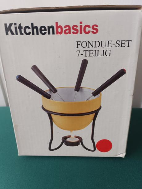 Fondue set,
