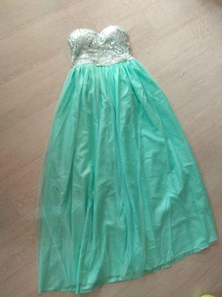 Spoločenské šaty, l