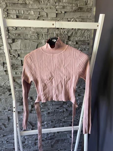 Zara v.l sedi na m, zara,m