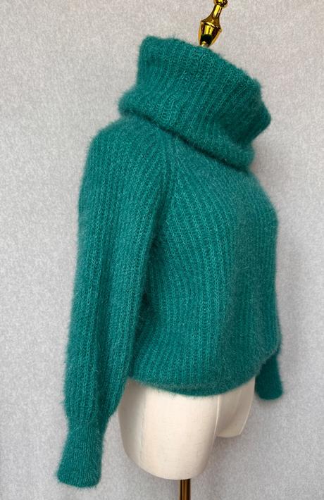 Hebký nadýchaný vlnený rolák s mohérom, s