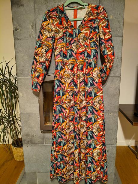 Príležitostne šaty, 38