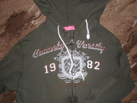 Olivová mikina s kapucňou, m