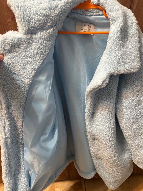 Kozusinovy kabát +jeden grátis, gate,140