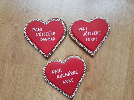 Medovníkové srdiečko - pani učiteľke (cca 10,5cm), 