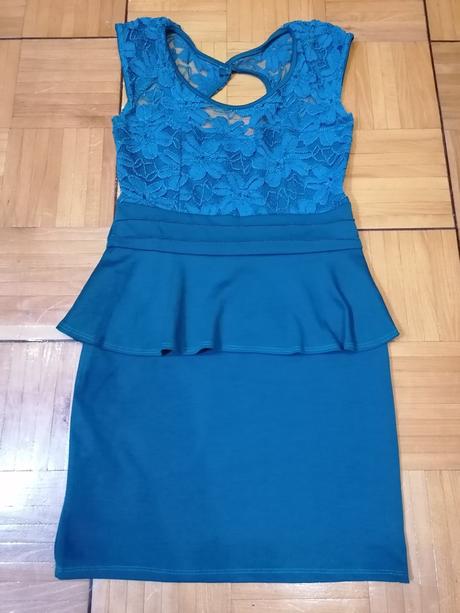 Úpletové šaty s čipkou, m