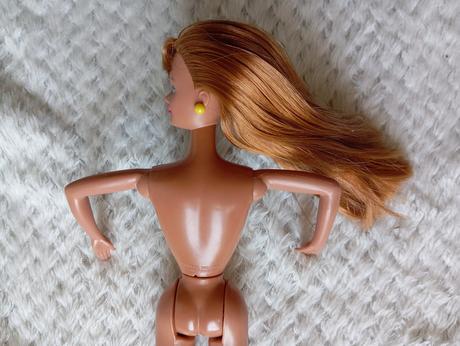 Barbie midge s náušnicami 1993,