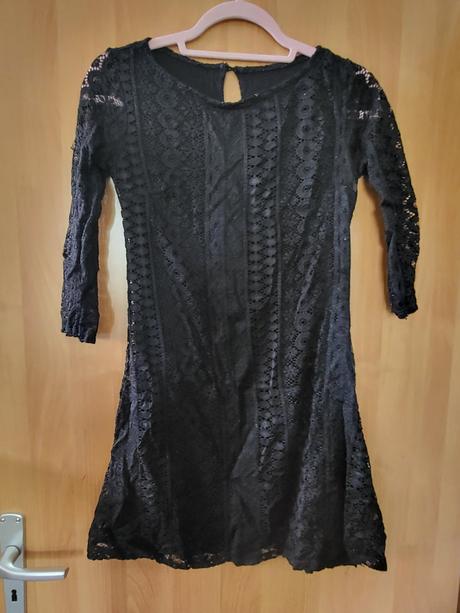 Dámske čipkované šaty, s