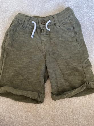 Kraťasy, nutmeg,104