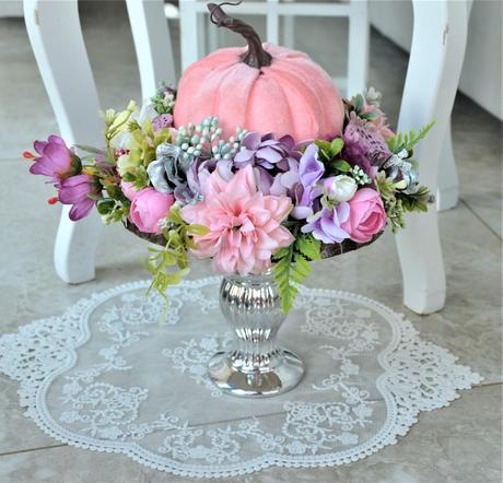 Netradičný jesenný aranžmań,