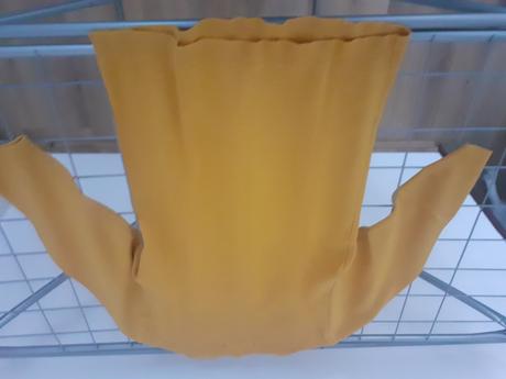 Zlty dievcensky pulover, reserved,164