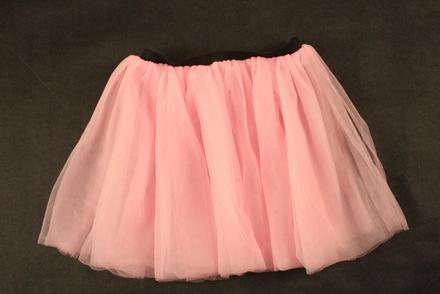 Tylová sukňa a,