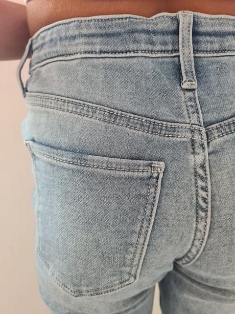 Supermakké 1x nosené rifle, h&m,140