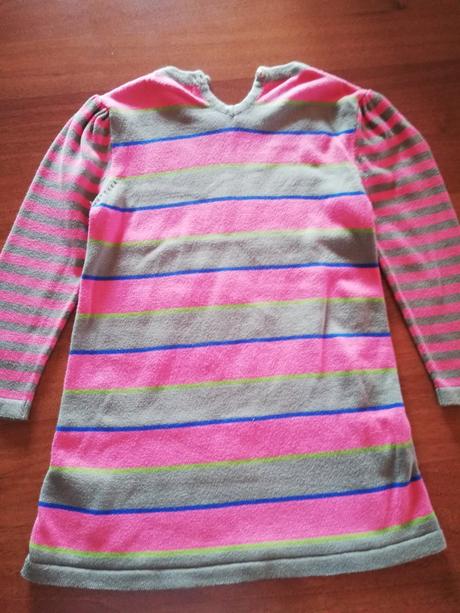 Úpletové šaty, 98