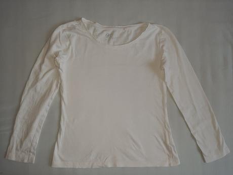 Biele tričko asi na 8-10 r., 140