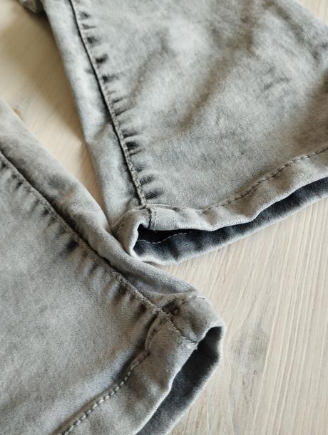 Úzke rifle, chapter young,164