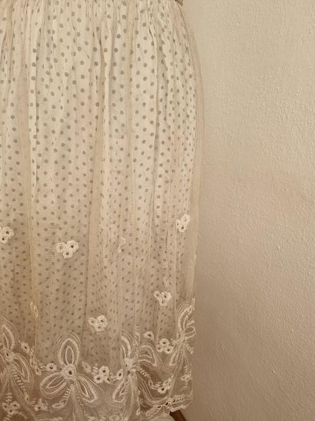 Krémová vyšívaná tylová sukňa s, s