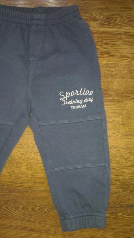 Tepláky na chudšieho chlapčeka, 86