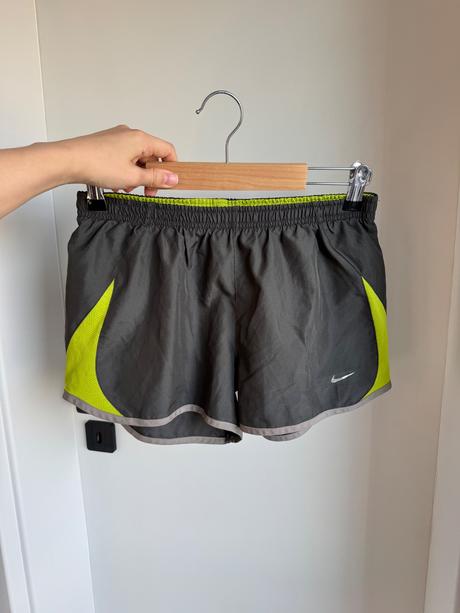 Nike kraťasy, nike,s