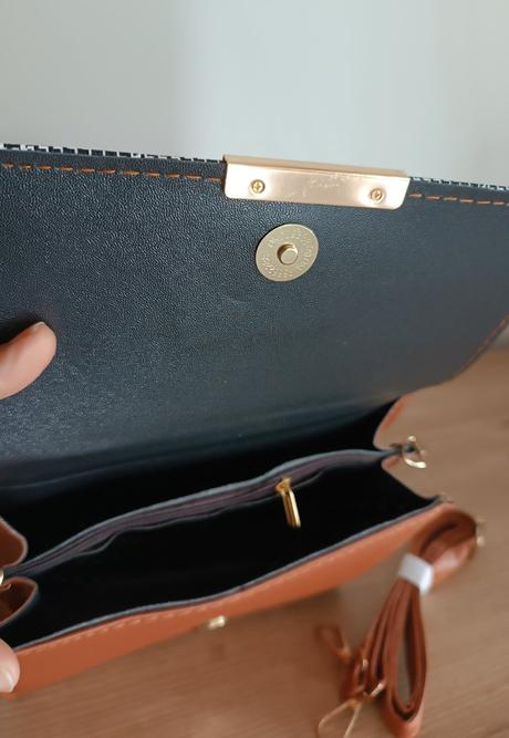 Crossbody kabelku, 