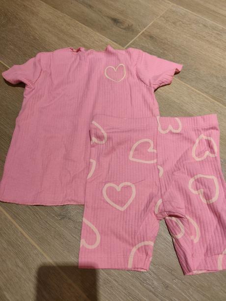 Letná bavlnena súprava so srdiečkami, 92