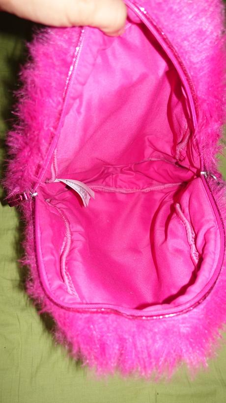 Chlpaty batoh next, next