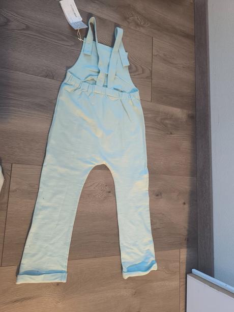 Mentolkové trakačiky a naprsenkou, nové s visačkou, tchibo,104