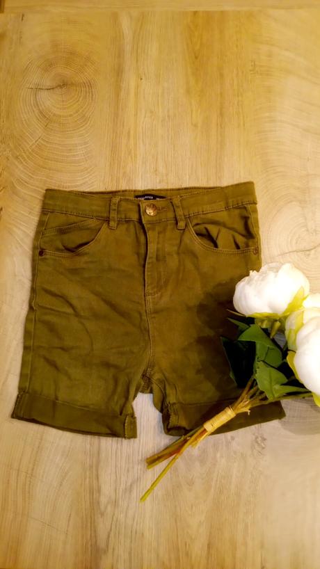 Šortky, reserved,140