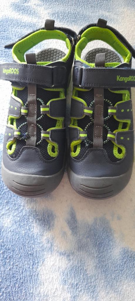 Sandálky, kangaroos,38