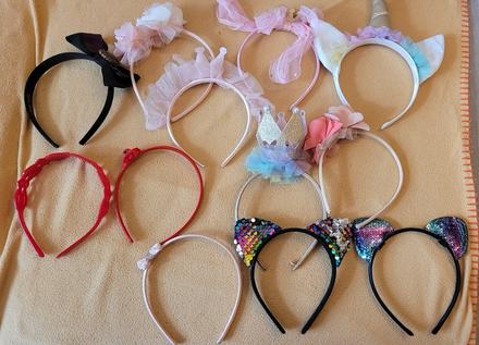 Čelenky - 12 ks + 2 ks paličky- super stav, h&m