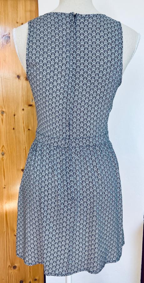 Vzdušné šaty s modernými výrezmi, h&m, 38, h&m,38